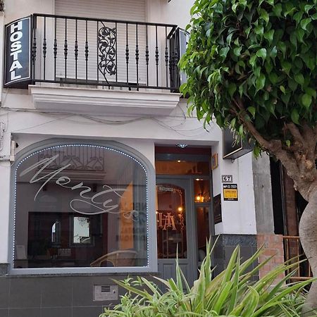 Hostal Montys Nerja Eksteriør billede
