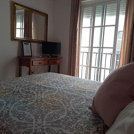Hostal Montys Nerja Eksteriør billede