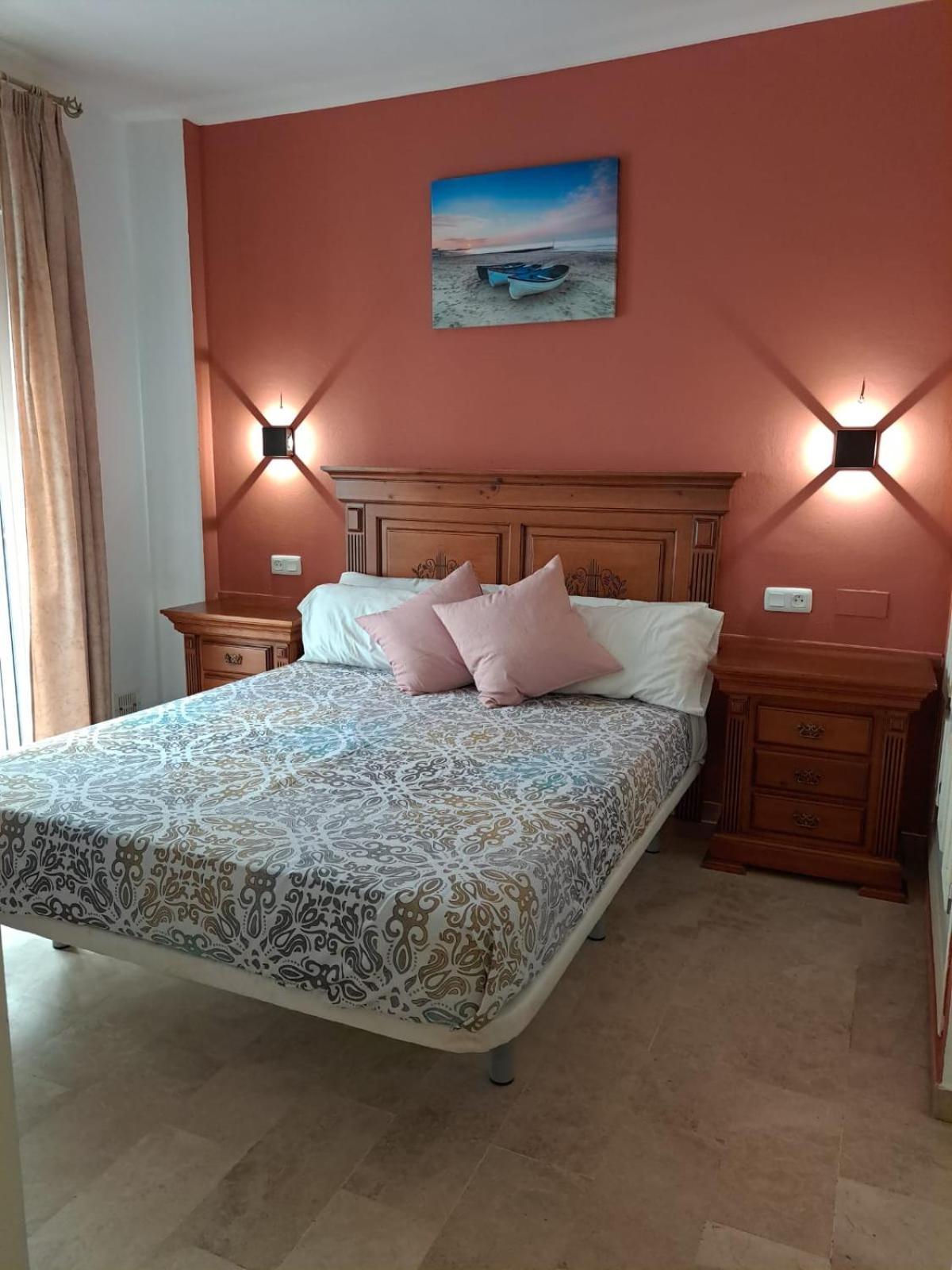 Hostal Montys Nerja Eksteriør billede