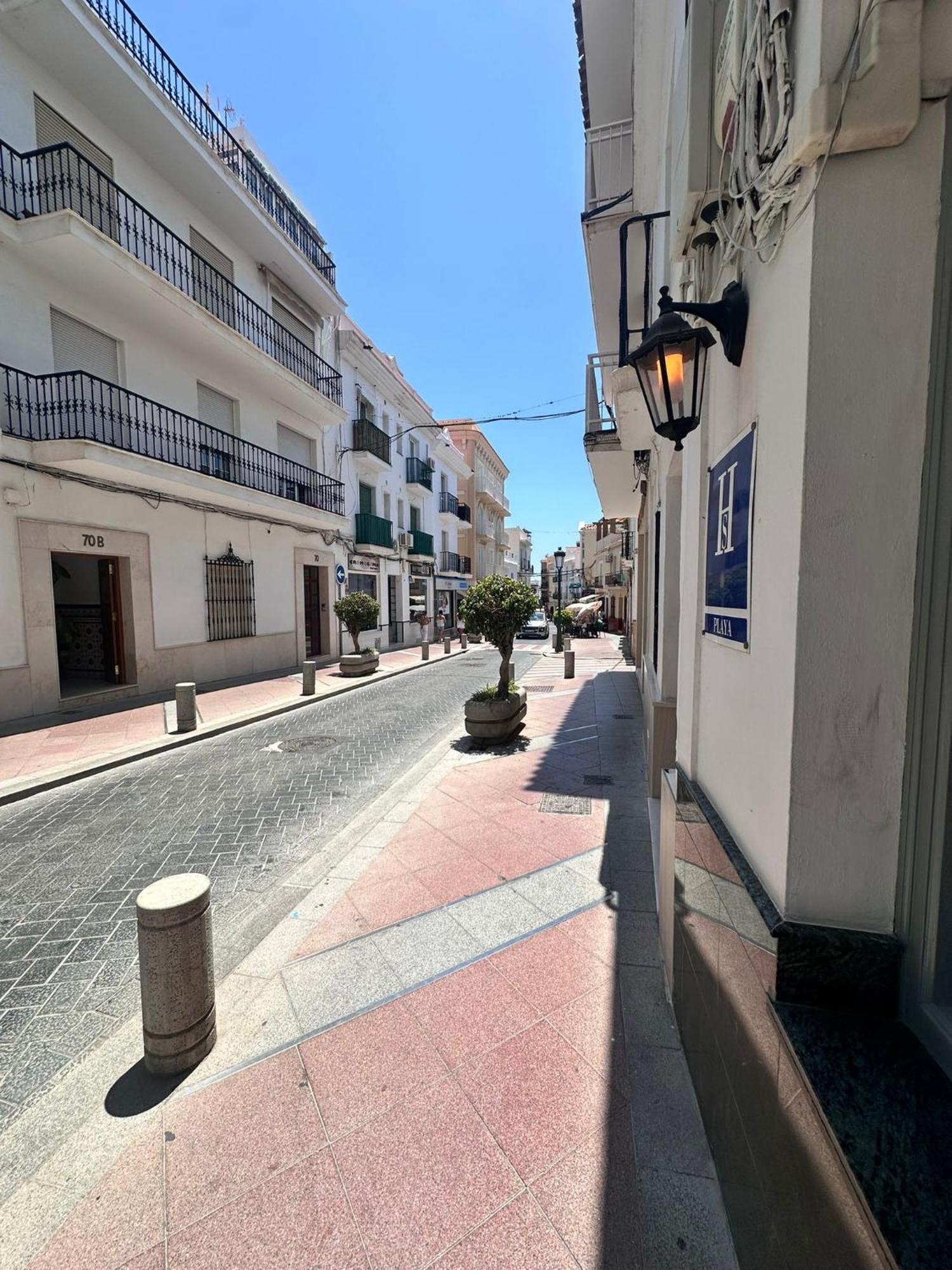 Hostal Montys Nerja Eksteriør billede